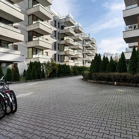 شقة 60 M2 With Free Garage Near To The Centre By Renters بوزنان