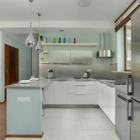 60 M2 With Free Garage Near To The Centre By Renters شقة بوزنان