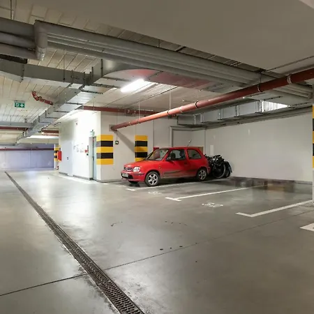 شقة 60 M2 With Free Garage Near To The Centre By Renters